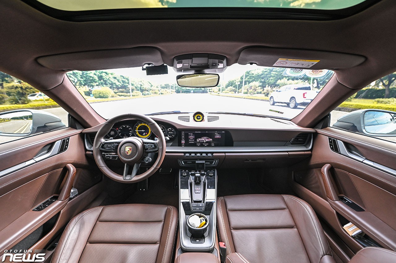 27 tuổi tậu Porsche 911 ngay lần đầu mua ô tô, chủ xe chia sẻ: Xế hộp 12 tỷ thay lời giới thiệu tôi là ai 27 tuổi tậu Porsche 911 ngay lần đầu mua ô tô, chủ xe chia sẻ: Xế hộp 12 tỷ thay lời giới thiệu tôi là ai