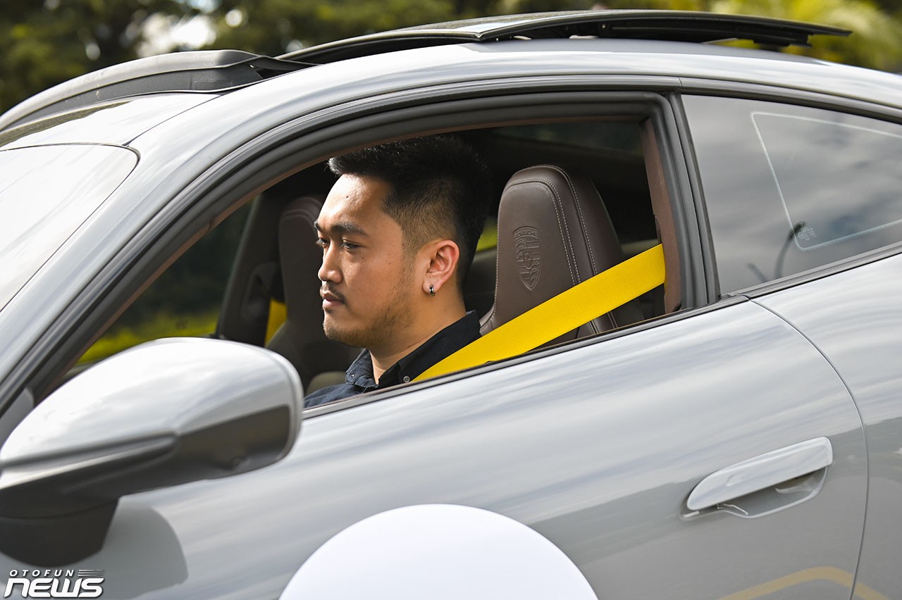 27 tuổi tậu Porsche 911 ngay lần đầu mua ô tô, chủ xe chia sẻ: Xế hộp 12 tỷ thay lời giới thiệu tôi là ai 27 tuổi tậu Porsche 911 ngay lần đầu mua ô tô, chủ xe chia sẻ: Xế hộp 12 tỷ thay lời giới thiệu tôi là ai