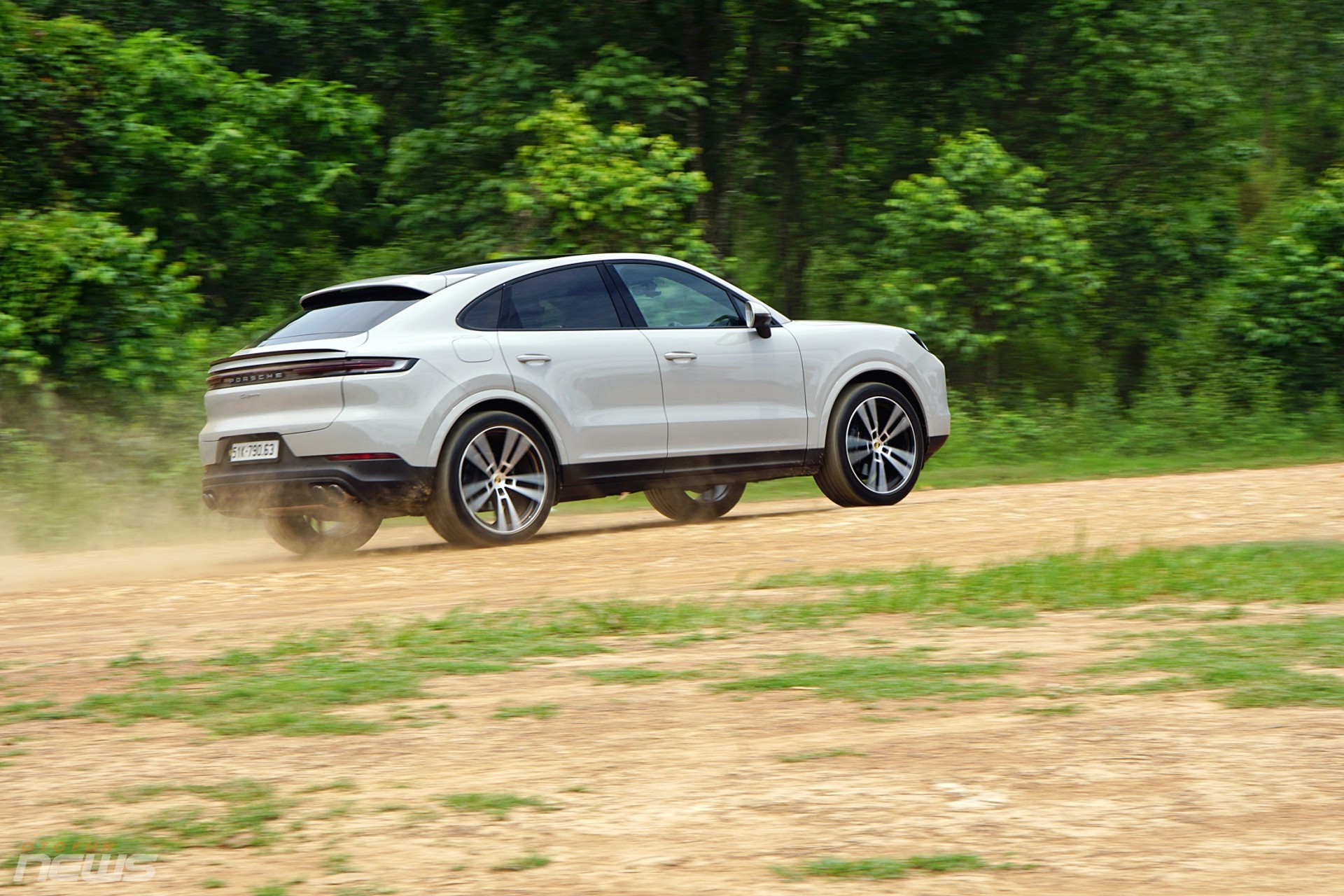 Đánh giá nhanh Porsche Cayenne Coupe 2024 Đánh giá nhanh Porsche Cayenne Coupe 2024