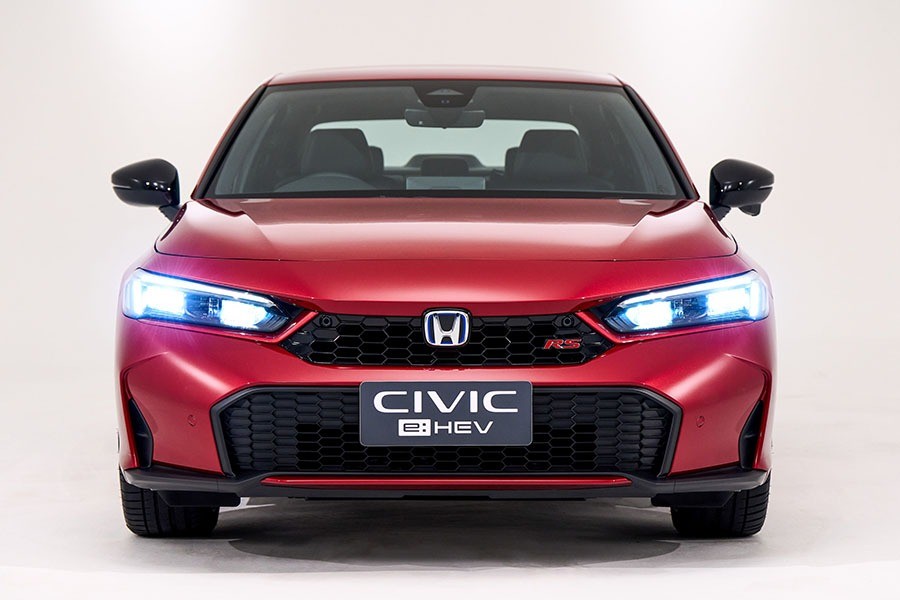 Đại lý bắt đầu nhận cọc Honda Civic 2024 tại Việt Nam: Có phiên bản hybrid, giá tăng nhẹ 5-10 triệu đồng Đại lý bắt đầu nhận cọc Honda Civic 2024 tại Việt Nam: Có phiên bản hybrid, giá tăng nhẹ 5-10 triệu đồng
