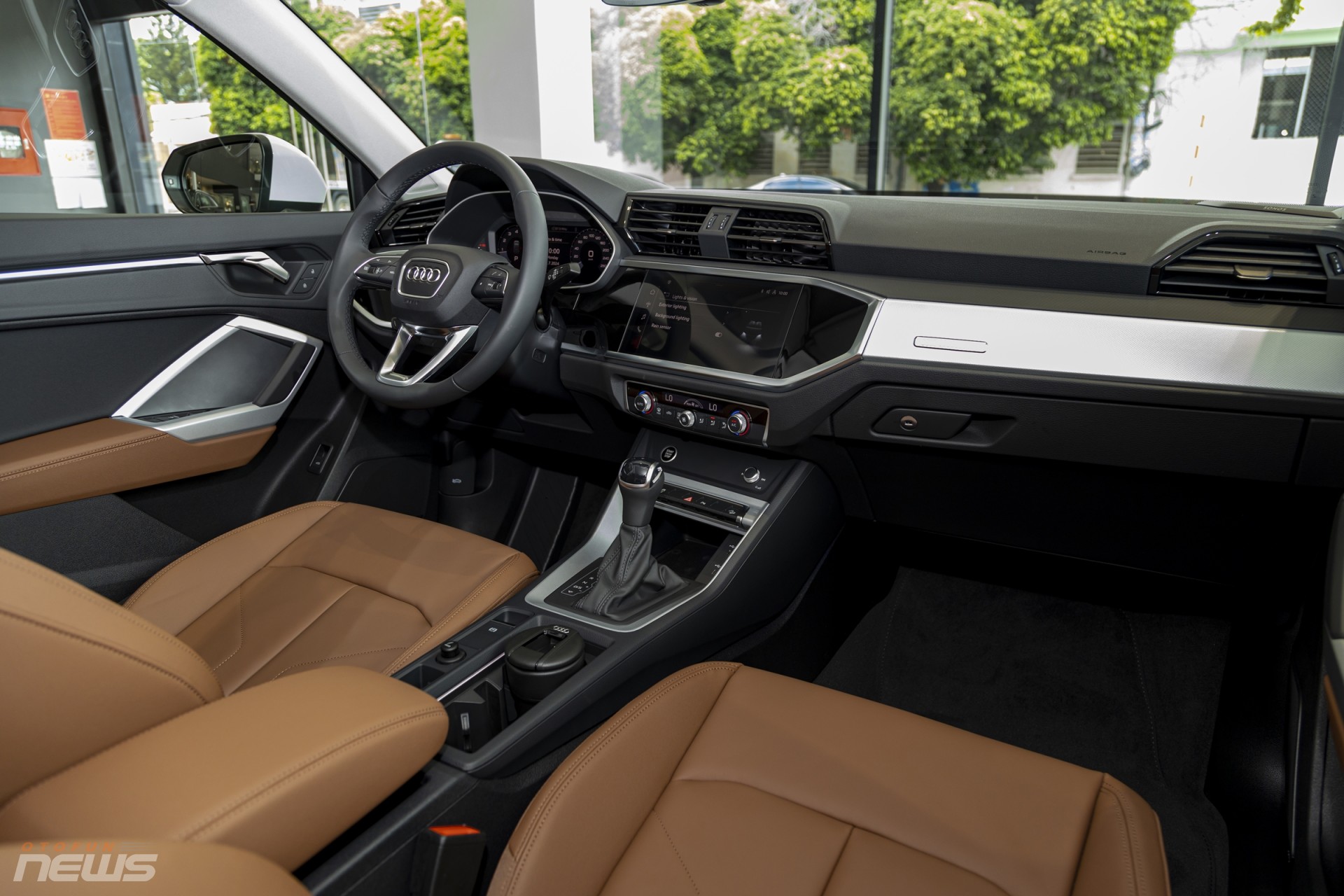 Soi chi tiết Audi Q3 Advanced Black Edition tại Việt Nam, giá từ 1,89 tỷ đồng Soi chi tiết Audi Q3 Advanced Black Edition tại Việt Nam, giá từ 1,89 tỷ đồng
