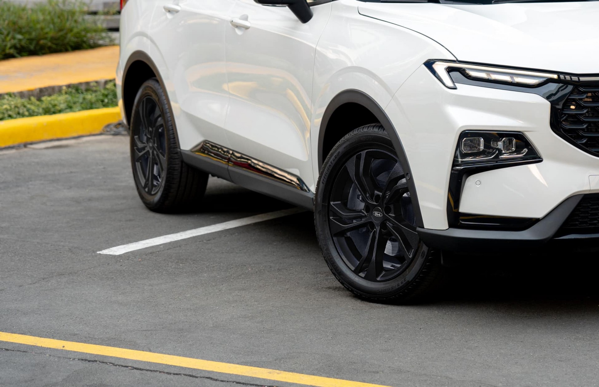 Ford Territory có thêm phiên bản thể thao, giá 909 triệu đồng Ford Territory có thêm phiên bản thể thao, giá 909 triệu đồng