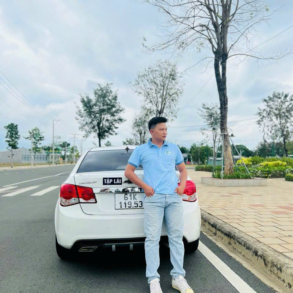 Tay đua Tô Phước Dương: 'Sắm được xe là đi đua gymkhana ngay' Tay đua Tô Phước Dương: 'Sắm được xe là đi đua gymkhana ngay'