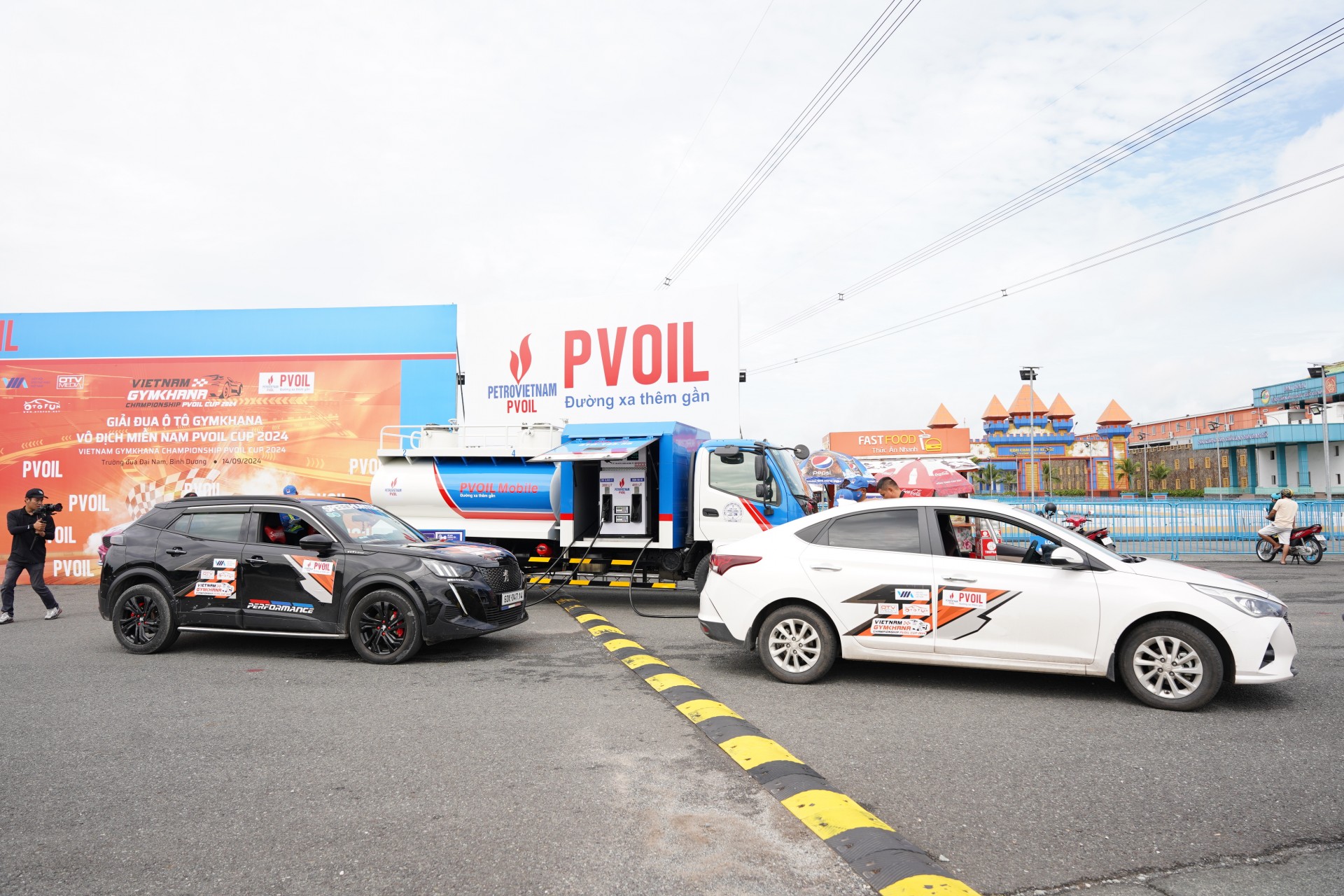 Giải đua Ô tô Gymkhana Vô địch Miền Nam PVOIL Cup 2024 chính thức khai mạc Giải đua Ô tô Gymkhana Vô địch Miền Nam PVOIL Cup 2024 chính thức khai mạc