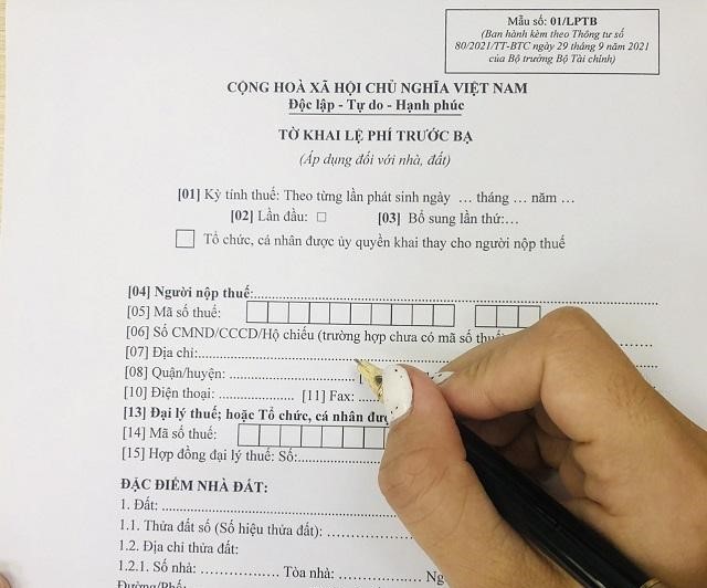 Cách ghi tờ khai lệ phí trước bạ xe máy: Hướng dẫn chi tiết Cách ghi tờ khai lệ phí trước bạ xe máy