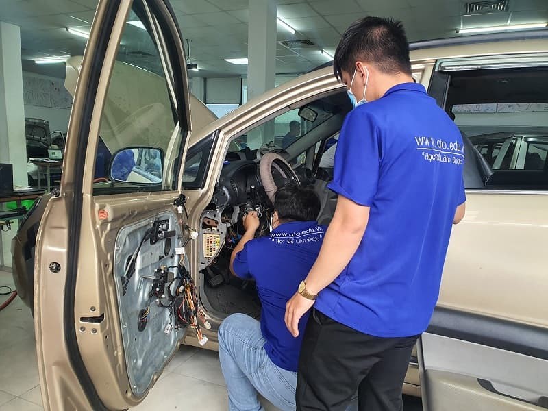 Dịch vụ sửa chữa ô tô có được giảm thuế không? Dịch vụ sửa chữa ô to có được giảm thuế không