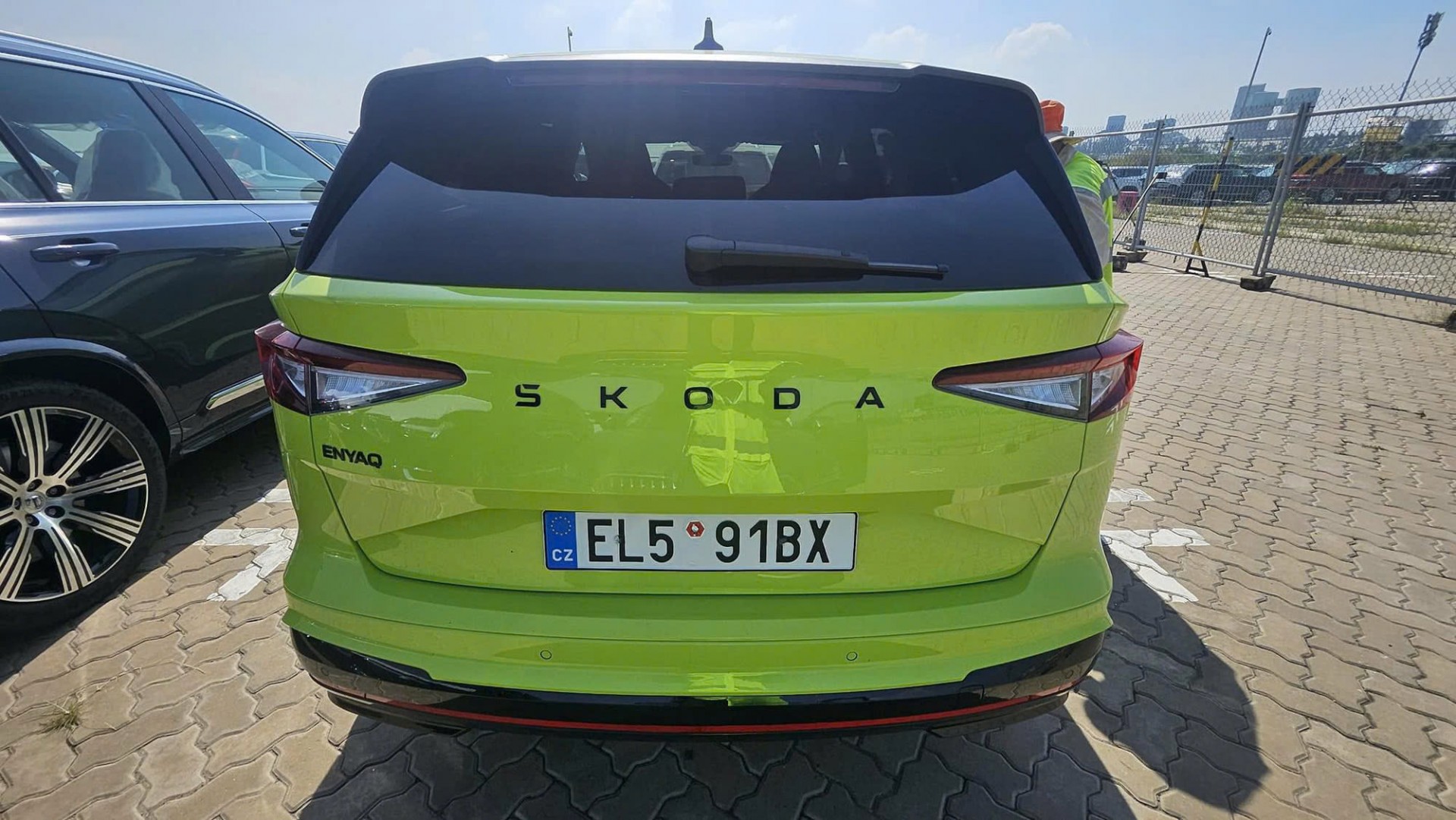 Xe điện Skoda Enyaq IV cập cảng Việt Nam và dự kiến trưng bày cuối tháng 10 Xe điện Skoda Enyaq IV cập cảng Việt Nam và dự kiến trưng bày cuối tháng 10