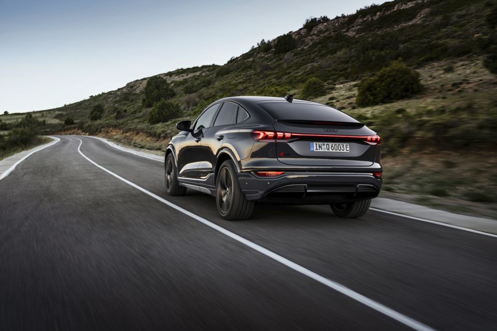 Ra mắt Audi Q6 Sportback e-tron, phạm vi hoạt động hơn 600 km Ra mắt Audi Q6 Sportback e-tron, phạm vi hoạt động hơn 600 km