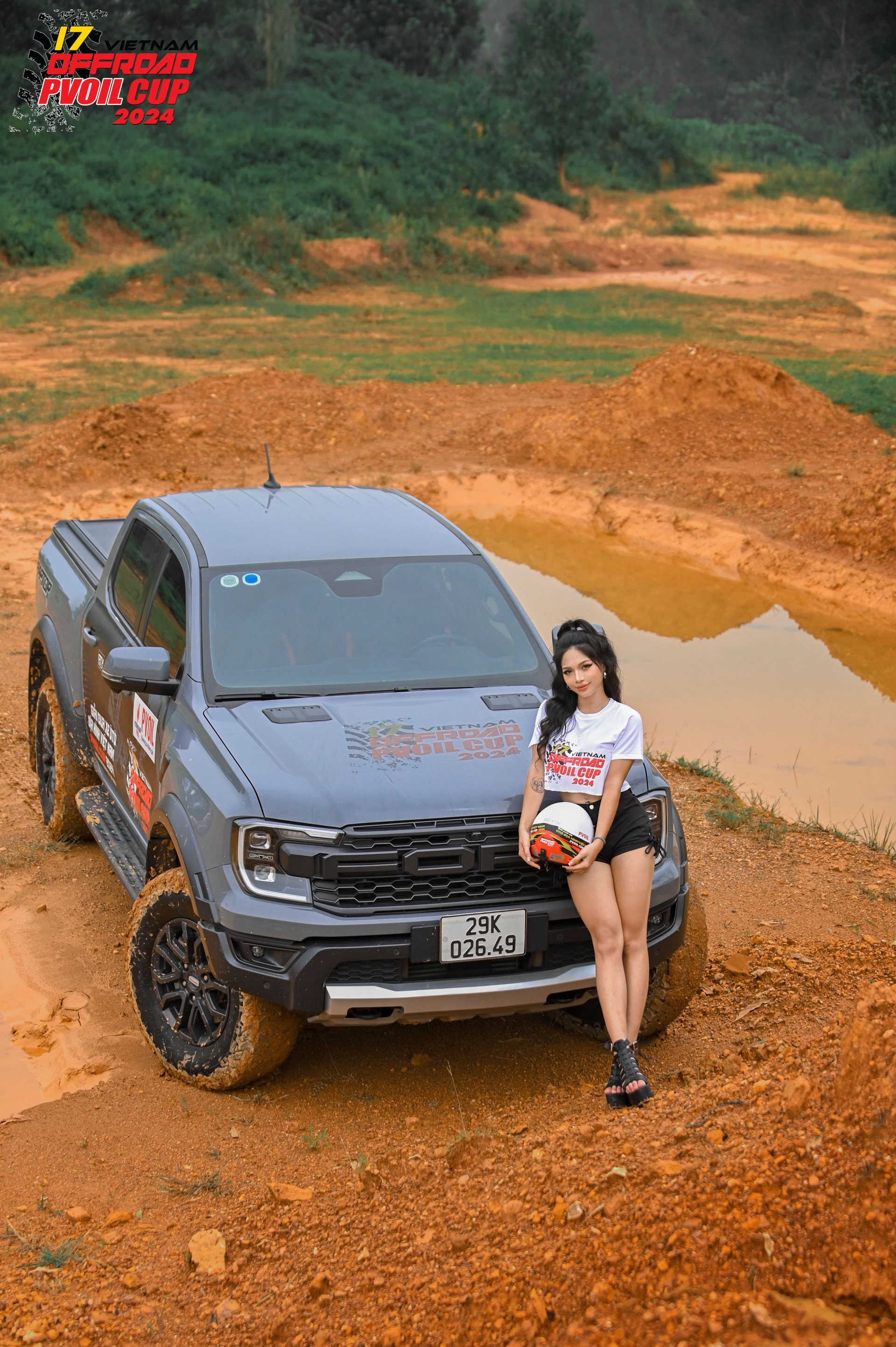 Ngắm 'quái thú' Ford Ranger Raptor hầm hố và uy lực tại PVOIL VOC 2024 Ngắm 'quái thú' Ford Ranger Raptor hầm hố và uy lực tại PVOIL VOC 2024