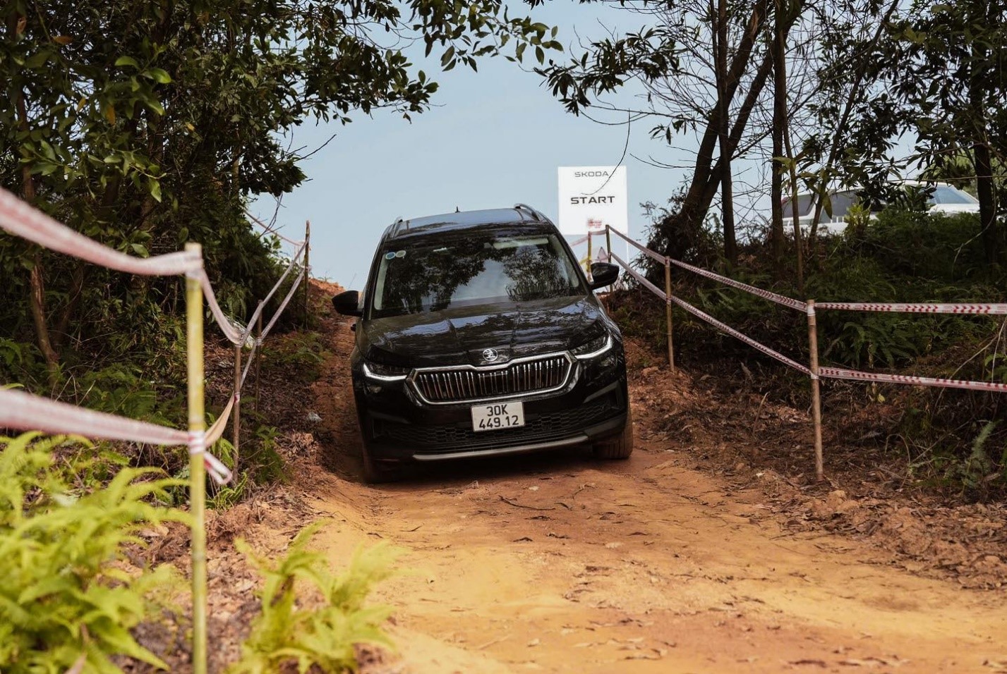 Skoda Kodiaq offroad ấn tượng tại Giải đua Ô tô địa hình Việt Nam PVOIL Cup 2024 Skoda Kodiaq offroad ấn tượng tại Giải đua Ô tô địa hình Việt Nam PVOIL Cup 2024