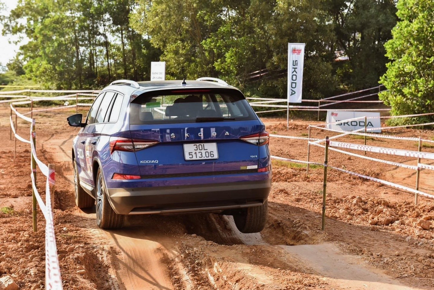 Skoda Kodiaq offroad ấn tượng tại Giải đua Ô tô địa hình Việt Nam PVOIL Cup 2024 Skoda Kodiaq offroad ấn tượng tại Giải đua Ô tô địa hình Việt Nam PVOIL Cup 2024