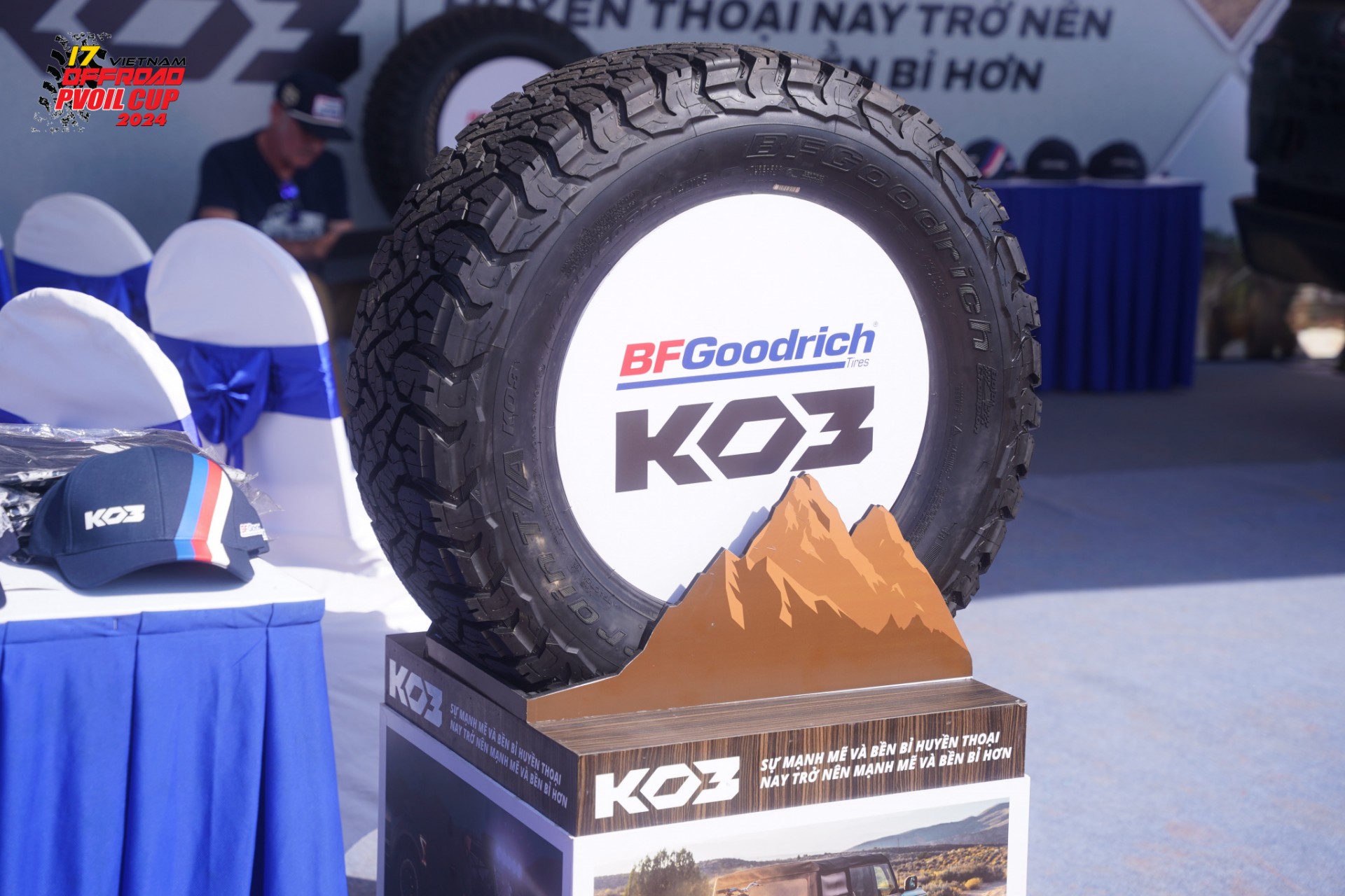 Dấu ấn năm thứ năm BFGoodrich tài trợ giải thưởng cho các nhà vô địch PVOIL VOC Dấu ấn năm thứ năm BFGoodrich tài trợ giải thưởng cho các nhà vô địch PVOIL VOC
