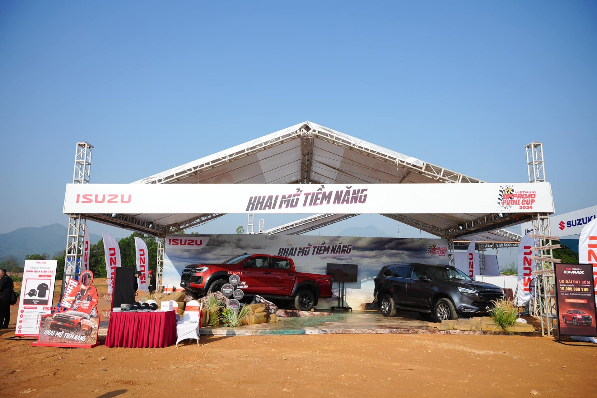 Isuzu Việt Nam mang bộ đôi New Isuzu D-Max và mu-X tới khuấy đảo PVOIL VOC 2024 Isuzu Việt Nam mang bộ đôi New Isuzu D-Max và mu-X tới khuấy đảo PVOIL VOC 2024