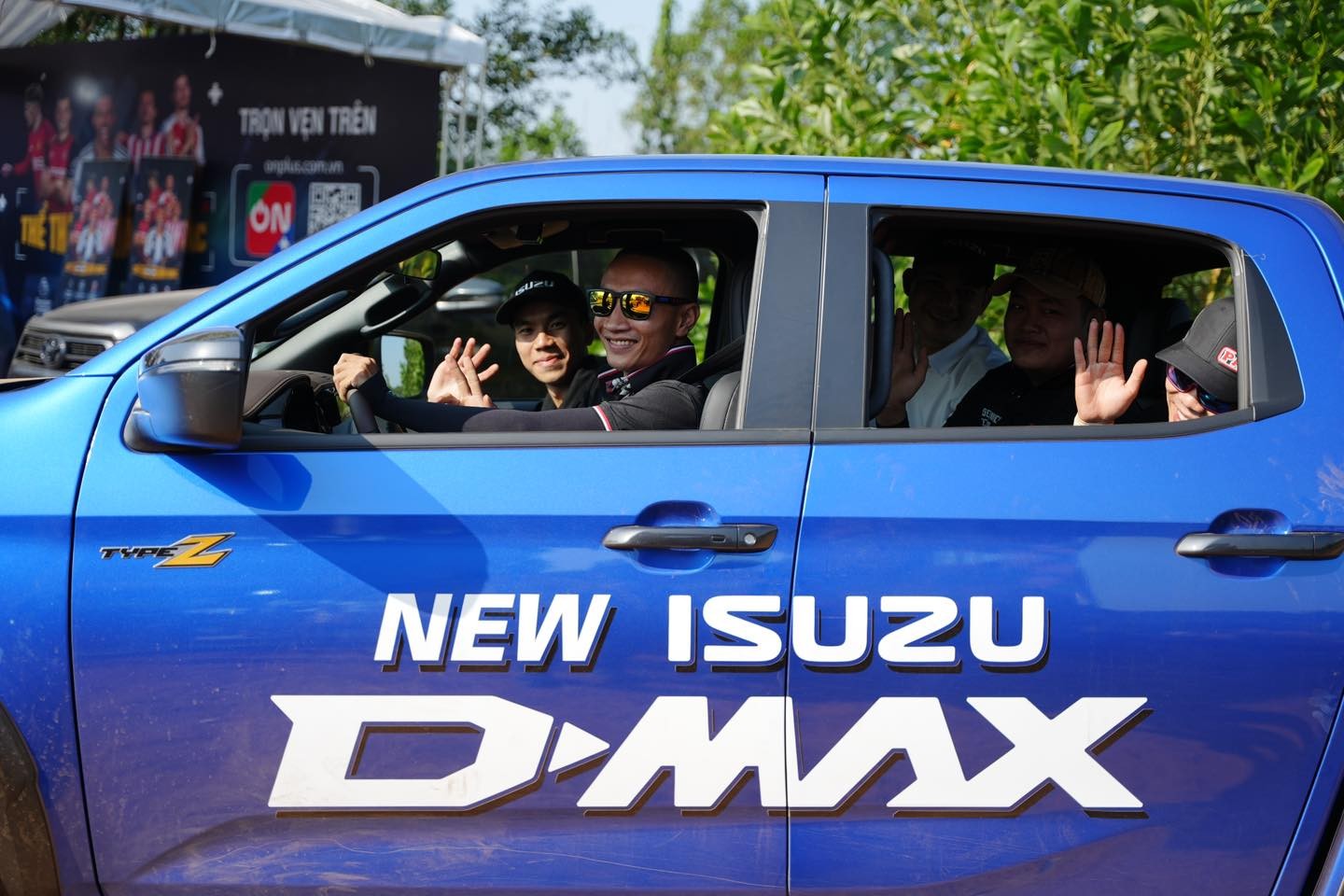 Isuzu Việt Nam mang bộ đôi New Isuzu D-Max và mu-X tới khuấy đảo PVOIL VOC 2024 Isuzu Việt Nam mang bộ đôi New Isuzu D-Max và mu-X tới khuấy đảo PVOIL VOC 2024