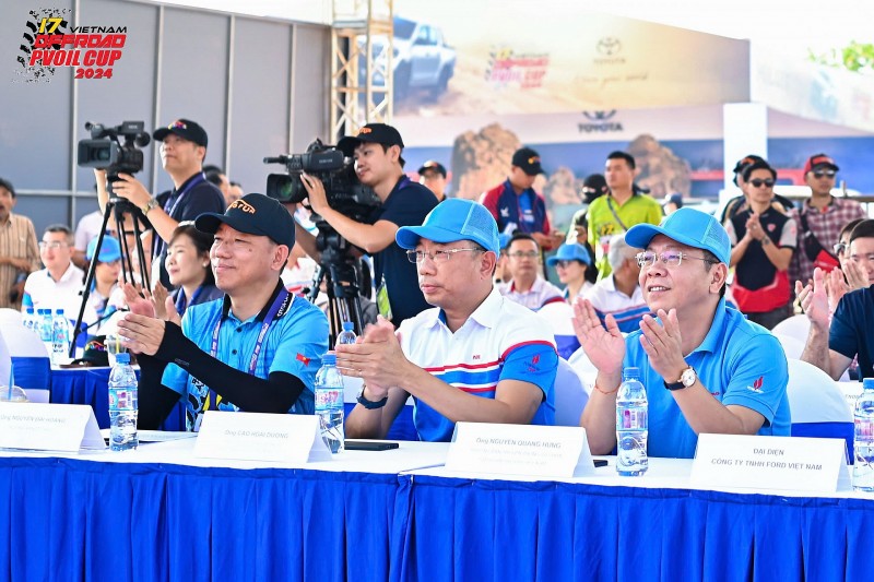 Dấu ấn PVOIL đồng hành cùng hai giải đua VOC 2024 và VGC 2024 Dấu ấn PVOIL đồng hành cùng hai giải đua VOC 2024 và VGC 2024