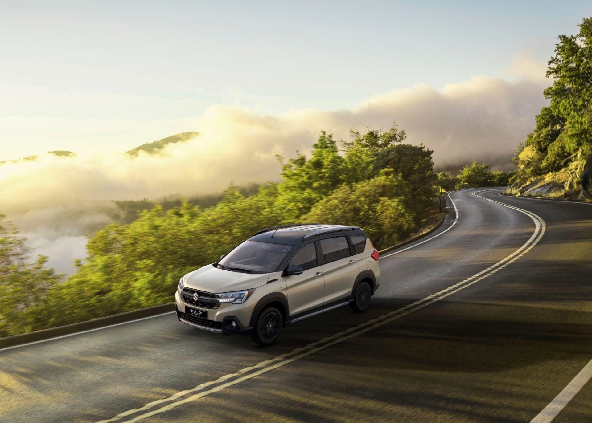 Suzuki XL7 Hybrid: Khám phá “động lực” mới từ hệ thống Hybrid Suzuki XL7 Hybrid: Khám phá “động lực” mới từ hệ thống Hybrid