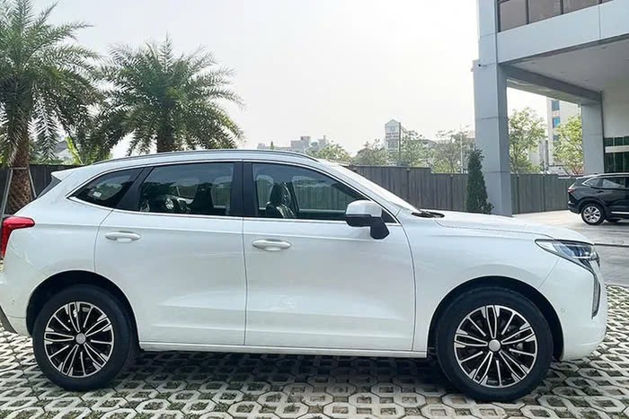 Haval Jolion báo giá khởi điểm từ 703 triệu đồng Haval Jolion báo giá khởi điểm từ 703 triệu đồng