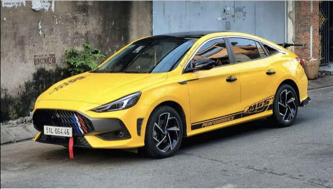 Lái xe MG5 chở pháo lậu ép cảnh sát giao thông rồi lao xuống sông nhằm tẩu thoát Lái xe MG5 chở pháo lậu ép cảnh sát giao thông rồi lao xuống sông nhằm tẩu thoát