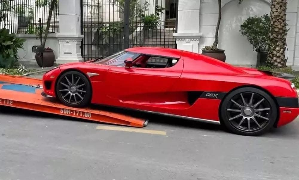 Koenigsegg CCX đầu tiên mang biển số Việt Nam Koenigsegg CCX đầu tiên mang biển số Việt Nam