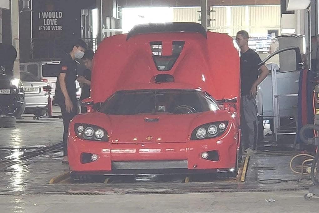 Koenigsegg CCX đầu tiên mang biển số Việt Nam Koenigsegg CCX đầu tiên mang biển số Việt Nam