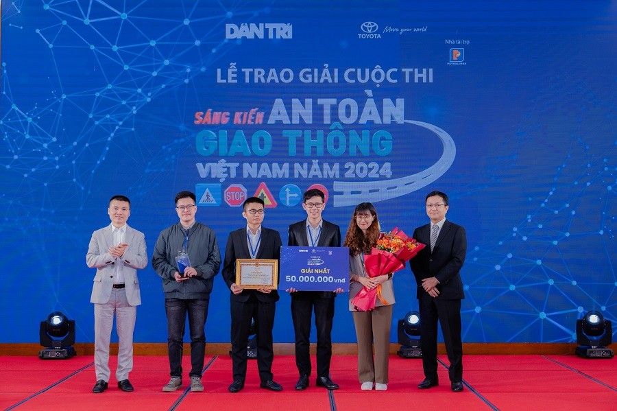 Camera phân tích giao thông thông minh được trao giải sáng kiến an toàn Camera phân tích giao thông thông minh được trao giải sáng kiến an toàn