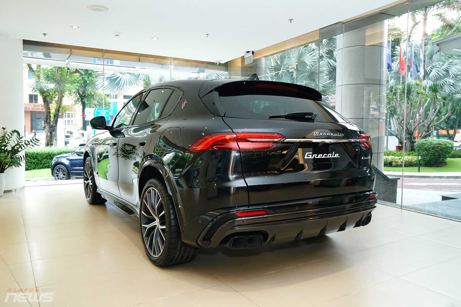 Ngắm Maserati Grecale Trofeo giá gần 7,7 tỷ đồng tại Việt Nam