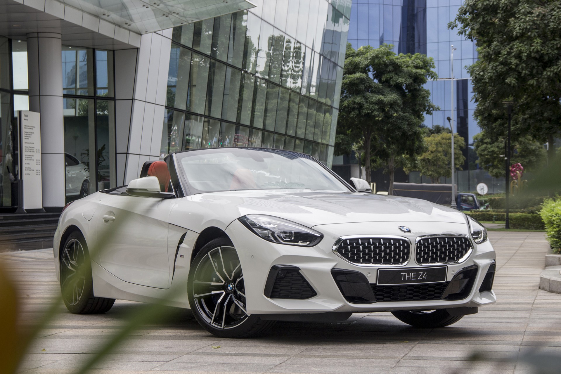 Xe ô tô 2 chỗ là gì? BMW Z4 là một mẫu xe thể thao với hai chỗ ngồi.