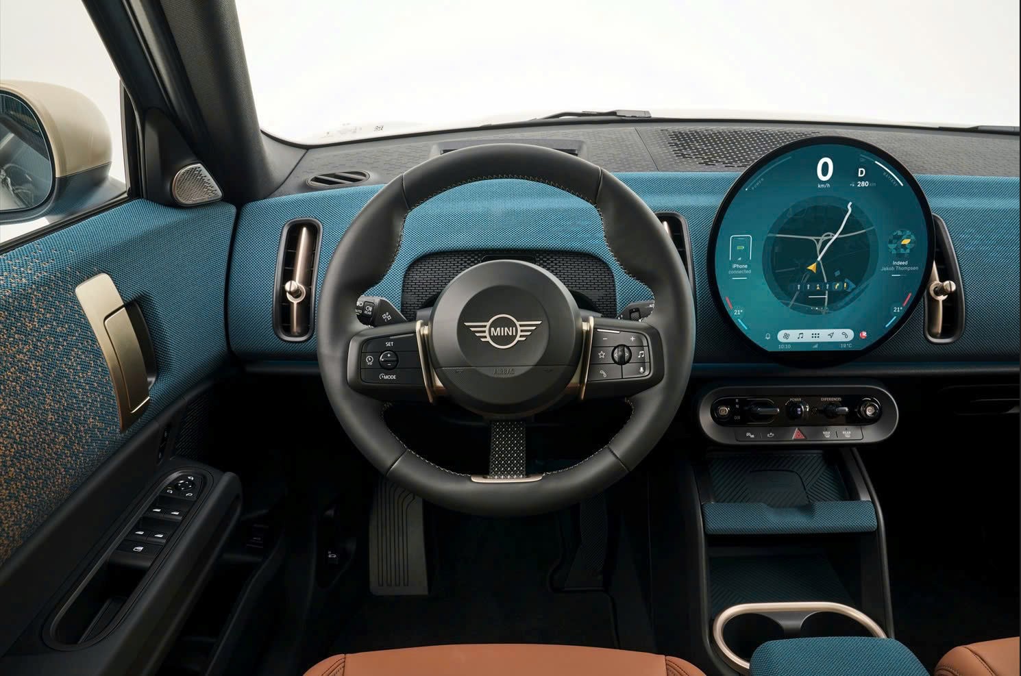 Mini Countryman bản nâng cấp ra mắt tại Việt Nam, giá chưa công bố nhưng dự kiến khoảng 2,2 tỷ Mini Countryman bản nâng cấp ra mắt tại Việt Nam, giá chưa công bố nhưng dự kiến khoảng 2,2 tỷ