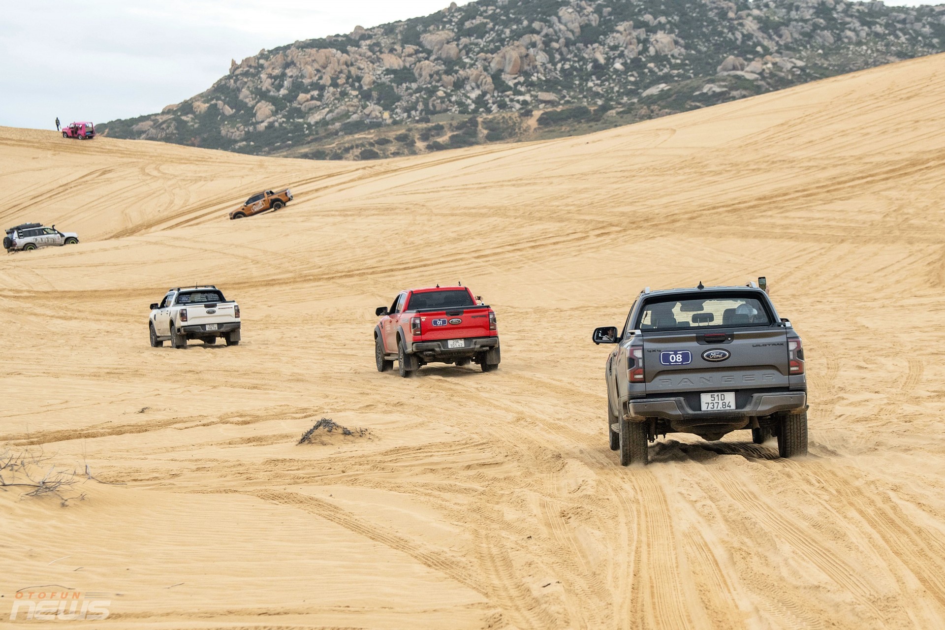 Hành trình “băng rừng, vượt cát” cùng Ford Ranger Stormtrak Hành trình “băng rừng, vượt cát” cùng Ford Ranger Stormtrak