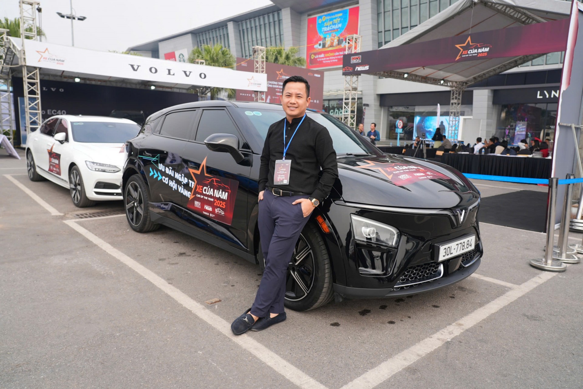 Giám khảo XE CỦA NĂM 2025 đánh giá VinFast VF 7: Đẹp nhất hãng, vận hành ấn tượng Nhà báo Hoàng Sơn ấn tượng với lượng bán của VinFast trong năm nay.