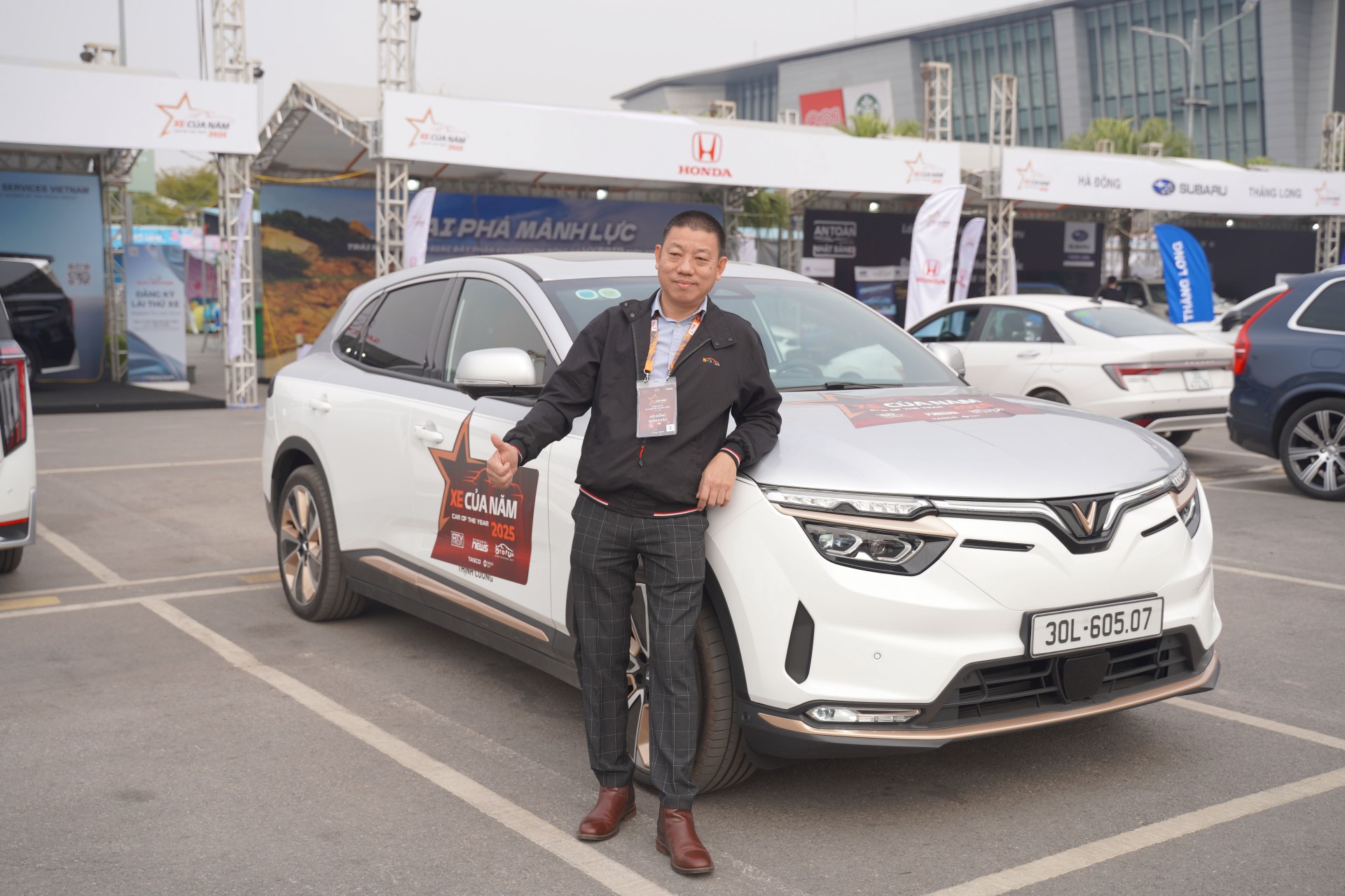 Giám khảo XE CỦA NĂM 2025 đánh giá VinFast VF8 Lux Plus: Thăng hạng trải nghiệm, vận hành mạnh mẽ Ông Nguyễn Đại Hoàng cảm thấy thương hiệu xe Việt biết cách lắng nghe và thay đổi để ngày càng làm hài lòng khách hàng.