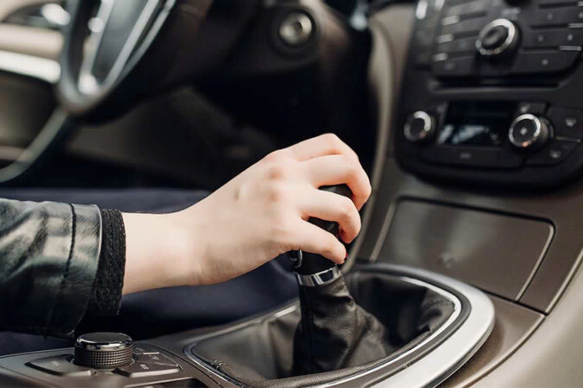 Nguyên nhân xe ô tô không vào được số Nguyên nhân xe ô tô không vào được số