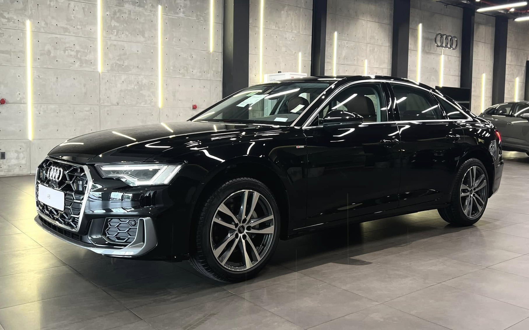 Audi A6 2025 âm thầm xuất hiện tại Việt Nam Audi A6 2025 âm thầm xuất hiện tại Việt Nam