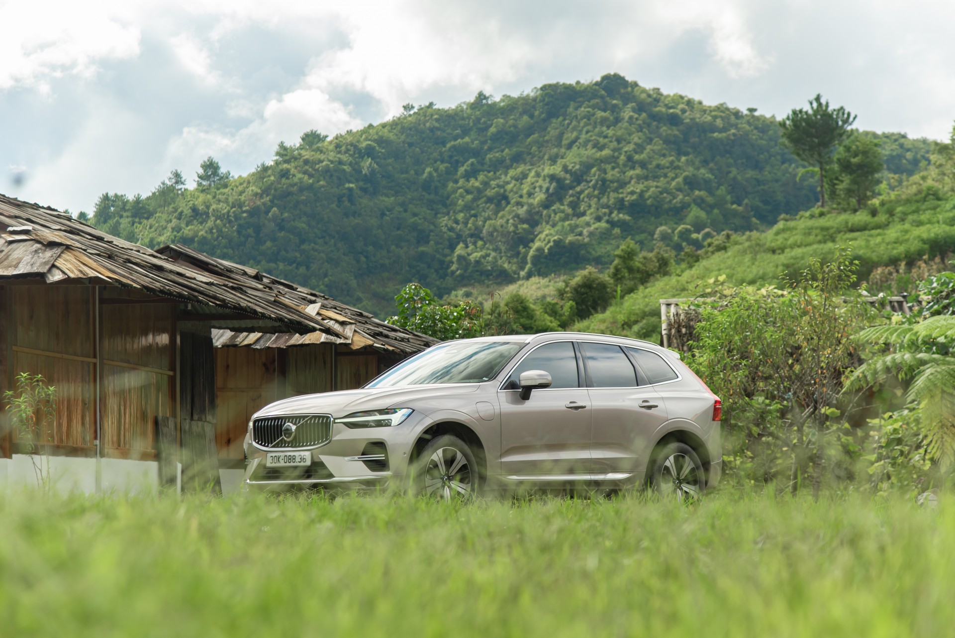 Vì sao Volvo S90 Plug-in hybrid lại đoạt danh hiệu Xe An toàn 2025?
