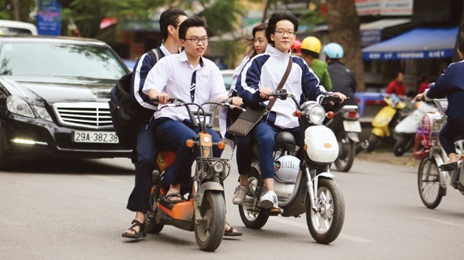 Xe đạp điện không đội mũ phạt bao nhiêu 2025? Xe đạp điện không đội mũ phạt bao nhiêu 2025?
