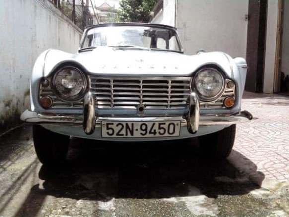Triumph TR4: Một hành trình đầy kỷ niệm và đam mê Triumph TR4: Một hành trình đầy kỷ niệm và đam mê