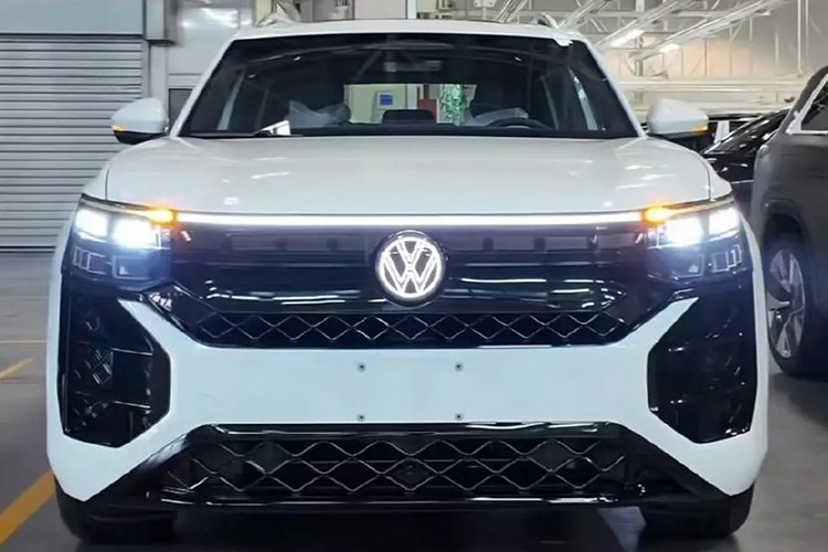 Lộ hình ảnh Volkswagen Teramont Pro 2025 hoàn toàn mới Lộ hình ảnh Volkswagen Teramont Pro 2025 hoàn toàn mới