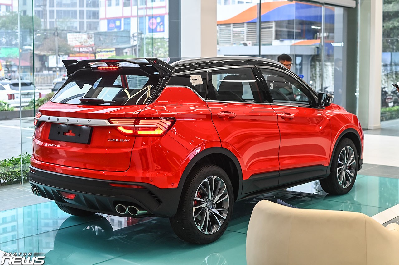 Những chi tiết "ăn tiền" của Geely Coolray Flagship so với đối thủ phân khúc SUV cỡ B Những chi tiết "ăn tiền" của Geely Coolray Flagship so với đối thủ phân khúc SUV cỡ B