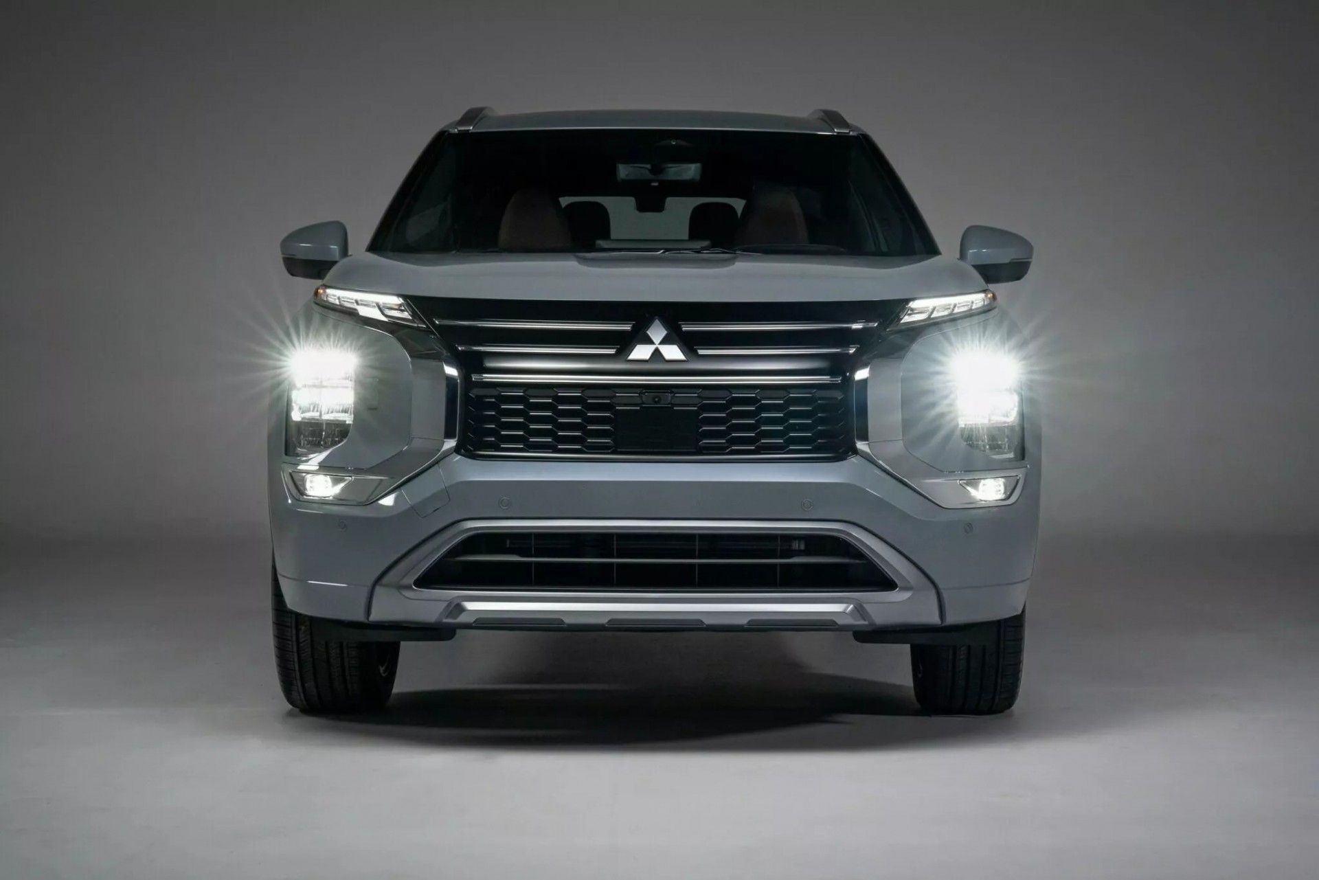 Mitsubishi Outlander 2025: Sự lột xác của dòng SUV Nhật Bản Mitsubishi Outlander 2025: Sự lột xác của dòng SUV Nhật Bản
