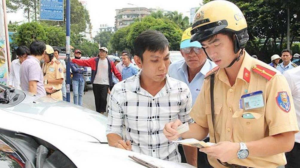 Quên bằng lái xe chứng minh với CSGT như thế nào Quên bằng lái xe chứng minh với CSGT như thế nào