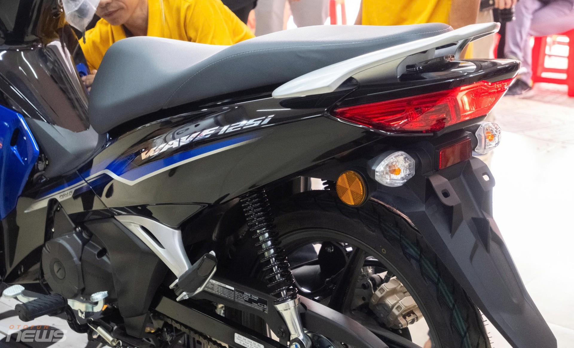 Honda Wave 125i và Yamaha 135LC Fi nhập khẩu Malaysia bất ngờ xuất hiện tại Việt Nam Honda Wave 125i và Yamaha 135LC Fi nhập khẩu Malaysia bất ngờ xuất hiện tại Việt Nam