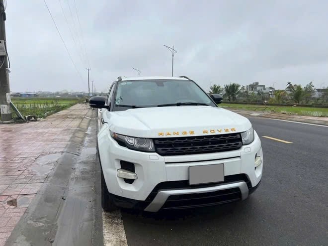 Range Rover Evoque đời 2012 giá 530 triệu, có nên mua thay vì CUV hạng A? Range Rover Evoque đời 2012 giá 530 triệu, có nên mua thay vì CUV hạng A?