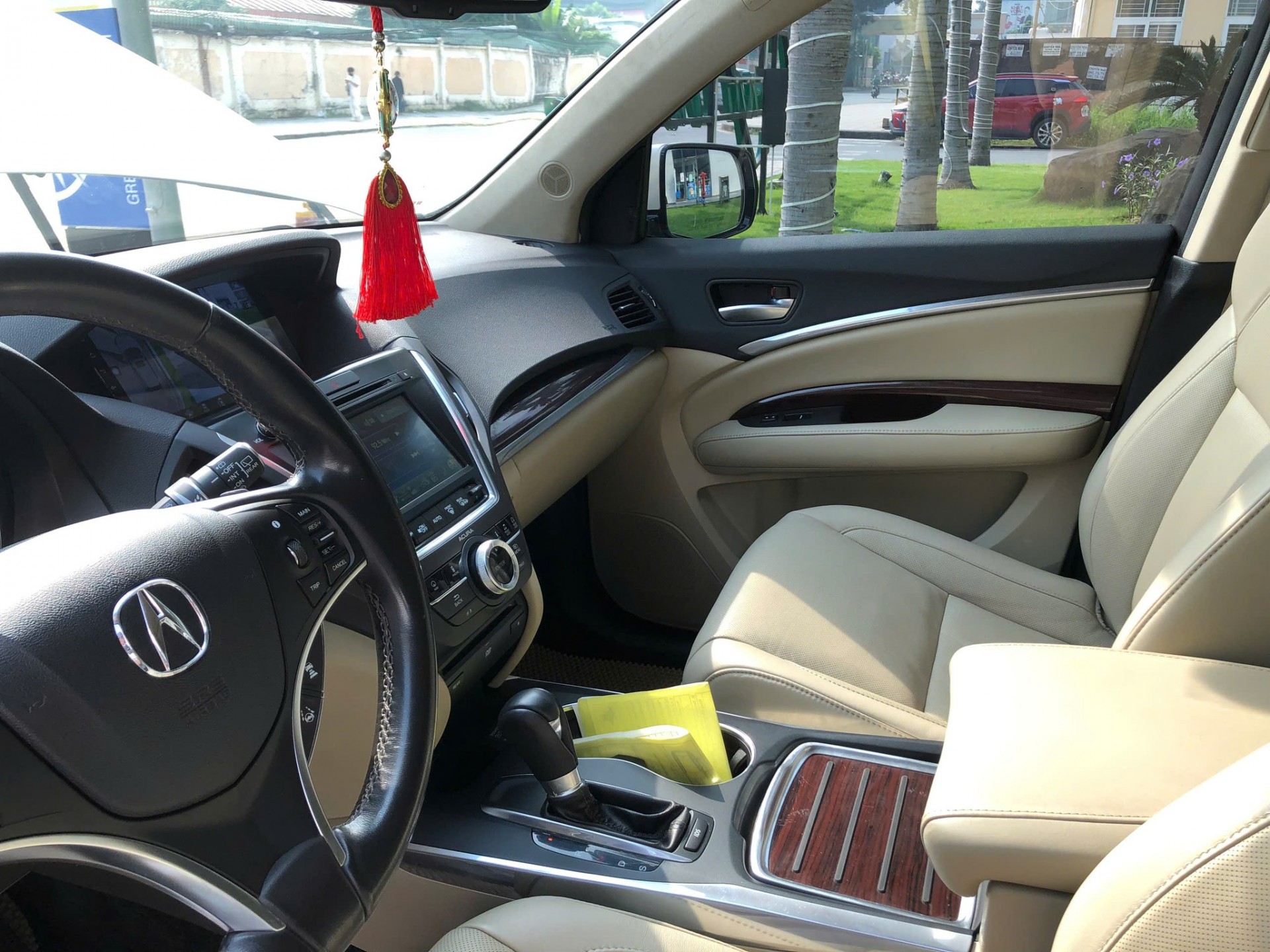 Acura MDX 2013, SUV độc lạ với giá chỉ 1,28 tỷ đồng tại Việt Nam Acura MDX 2013, SUV độc lạ với giá chỉ 1,28 tỷ đồng tại Việt Nam