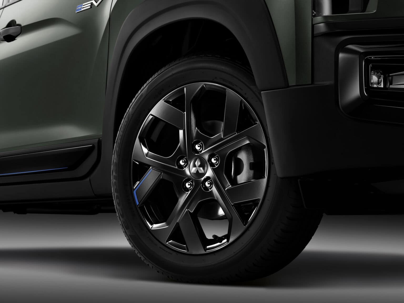 Cận cảnh bộ trang bị thể thao dành cho Mitsubishi Xpander HEV Cận cảnh bộ trang bị thể thao dành cho Mitsubishi Xpander HEV