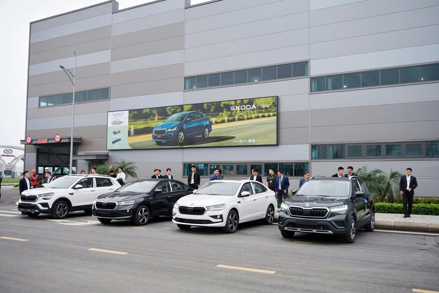 Skoda Kushaq lần đầu lộ diện trên đường Việt Nam Skoda Kushaq lần đầu lộ diện trên đường Việt Nam