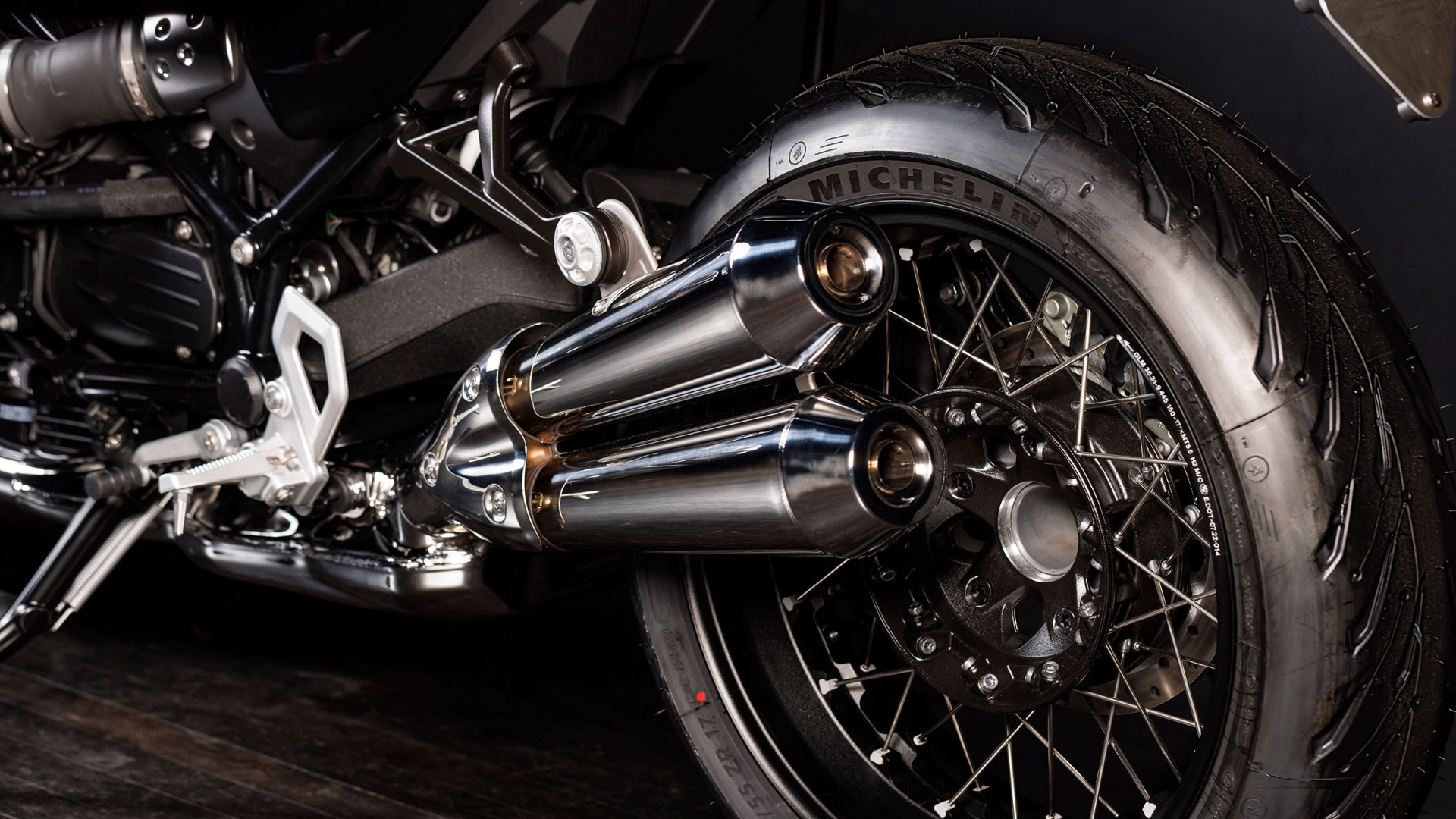Mô tô cổ điển BMW R 12 nineT nhận đặt hàng với mức giá tương đương Kia Seltos Mô tô cổ điển BMW R 12 nineT nhận đặt hàng với mức giá tương đương Kia Seltos