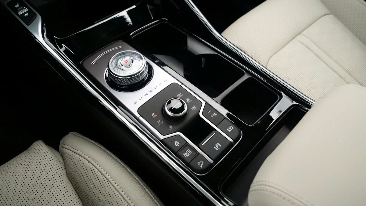 Kia Sorento 2025 nhận cọc tại đại lý, sắp ra mắt Việt Nam? Kia Sorento 2025 nhận cọc tại đại lý, sắp ra mắt Việt Nam?