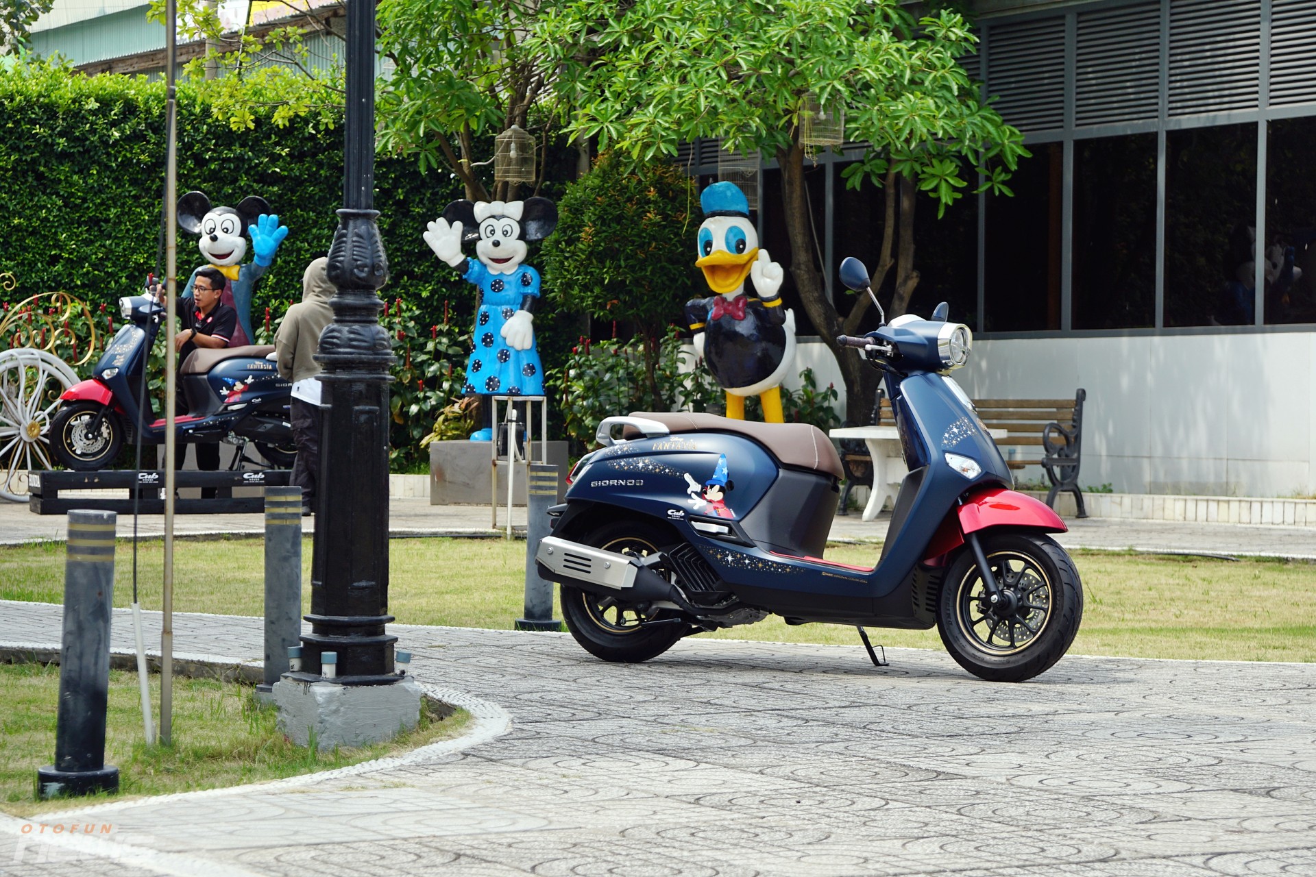 Honda Giorno+ Disney xuất hiện tại Việt Nam với số lượng chỉ 10 chiếc Honda Giorno+ Disney xuất hiện tại Việt Nam với số lượng chỉ 10 chiếc