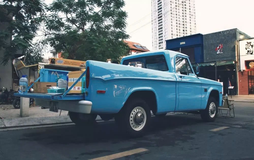 Ngắm bán tải Dodge D100 hàng độc tại Việt Nam Ngắm bán tải Dodge D100 hàng độc tại Việt Nam