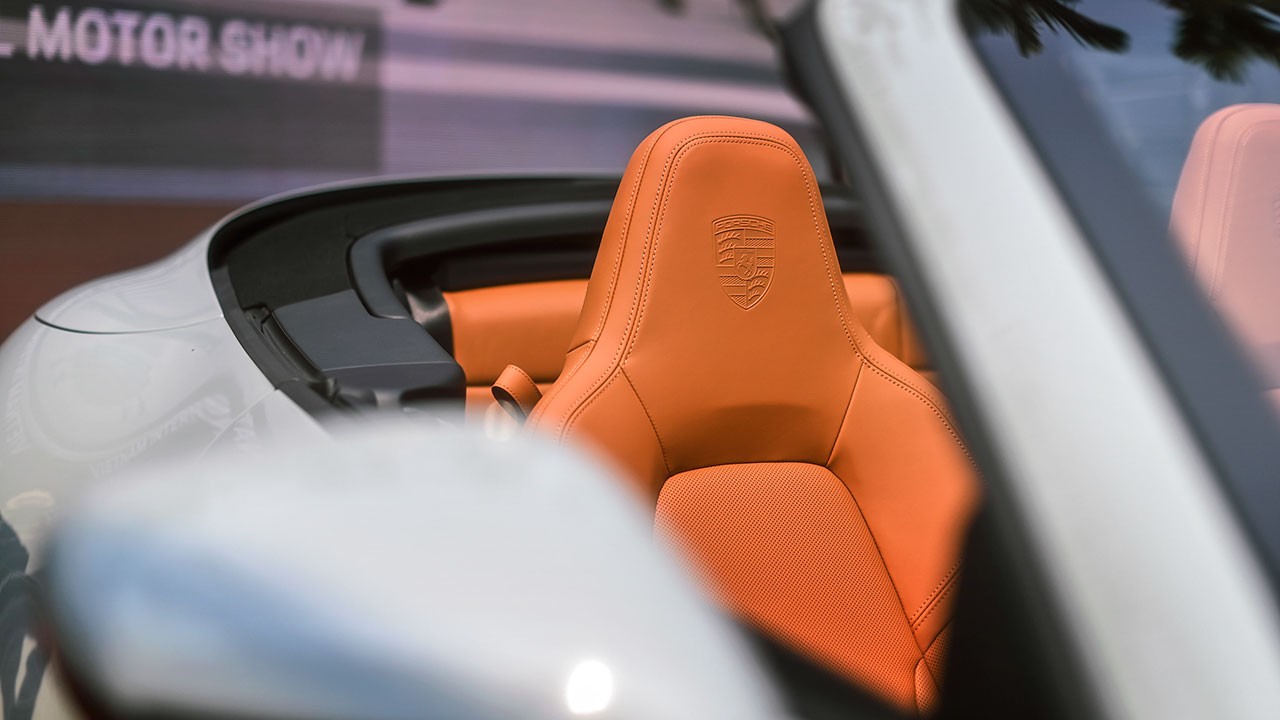 Triển lãm Porsche 911 - The one and always Triển lãm Porsche 911 - The one and always